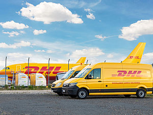 DHL Transporter und Flugzeuge