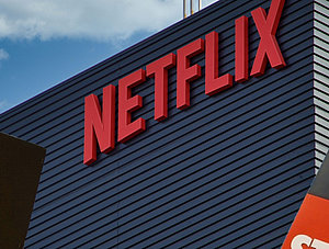 Autorenstreik vor Netflix-Geb&auml;ude