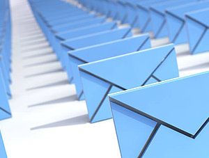 viele blaue E-Mails