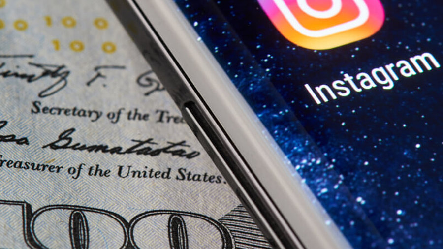 Instagram-Logo und Dollarnote