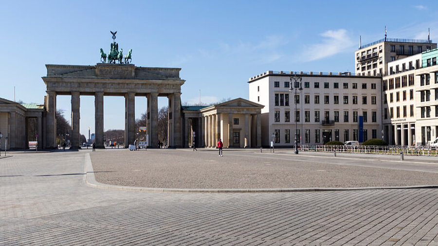 Berlin: Leeres Brandenburger Tor