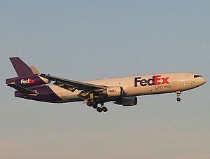 FedEx möchte TNT Express übernehmen.