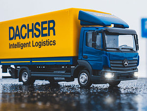 Modelltruck mit Dachser-Schriftzug