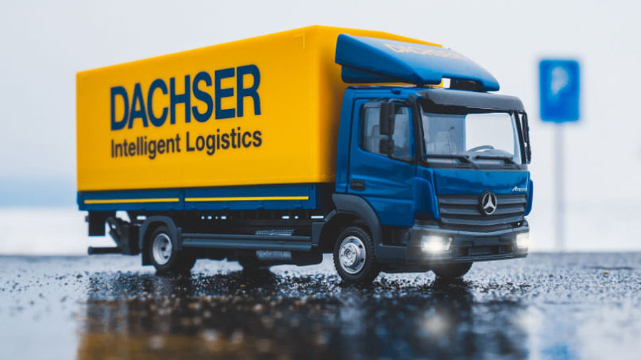 Modelltruck mit Dachser-Schriftzug