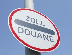 Zoll-Schild