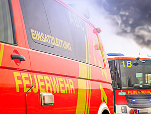 Feuerwehrfahrzeuge im Einsatz