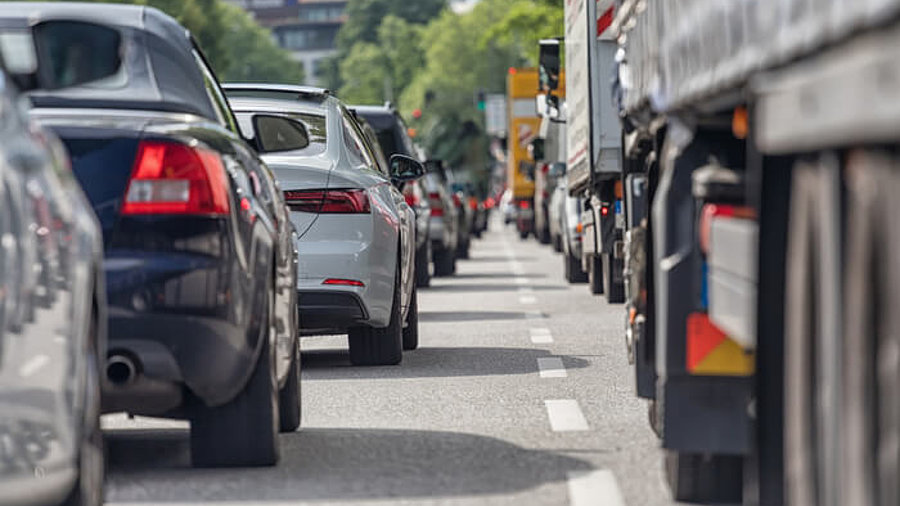 Dichter Verkehr in Hamburg