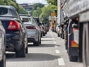 Dichter Verkehr in Hamburg