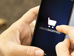 Online-Shopping auf einem Smartphone