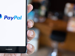 PayPal-Logo auf einem Smartphone