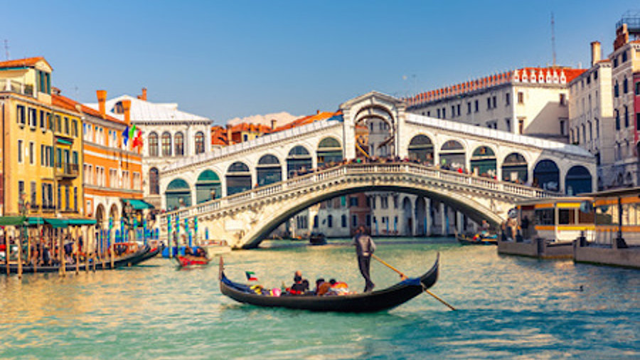 Rialto Brücke in Venedig