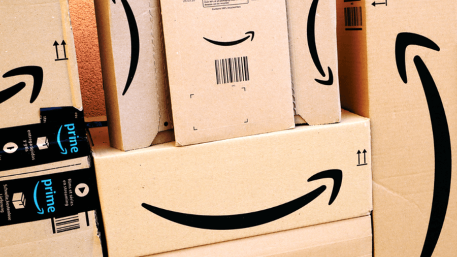 Amazon Pakete stapeln sich