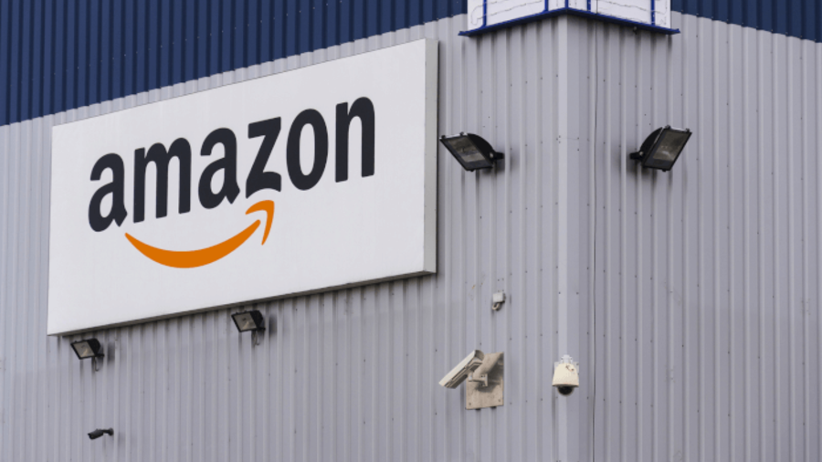 Logistikzentrum des Online-Konzerns Amazon