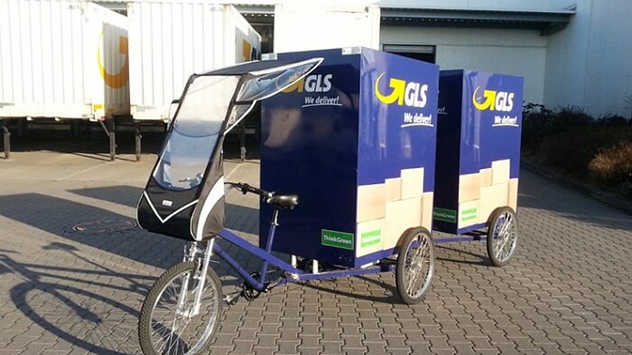 GLS Lastenfahrrad mit Anhänger