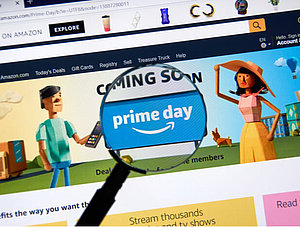 Amazon-Seite mit Lupe auf Prime Day