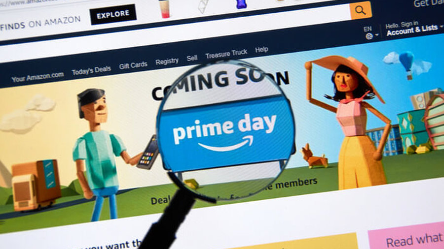 Amazon-Seite mit Lupe auf Prime Day