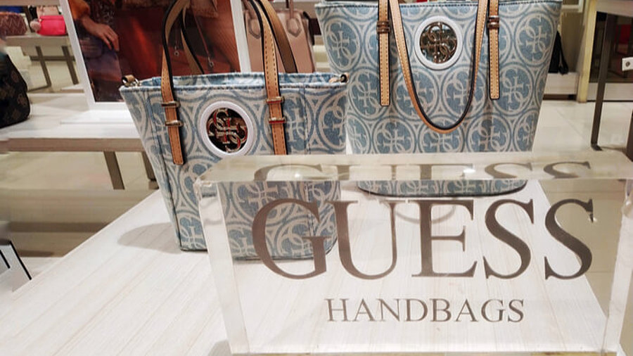 Guess Handtaschen und Logo