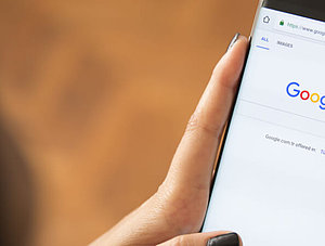 Google auf Smartphone