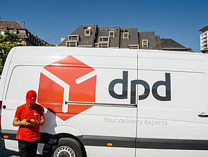 DPD Transporter und Zusteller