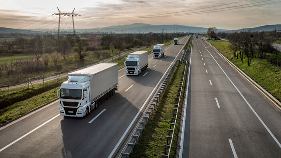 Lkw auf Straße