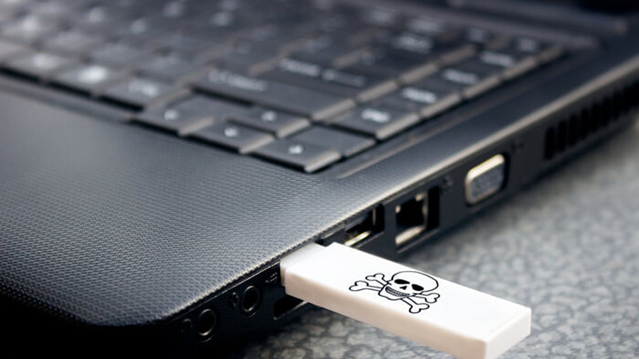 USB-Stick im Laptop