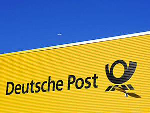 Schriftzug Deutsche Post