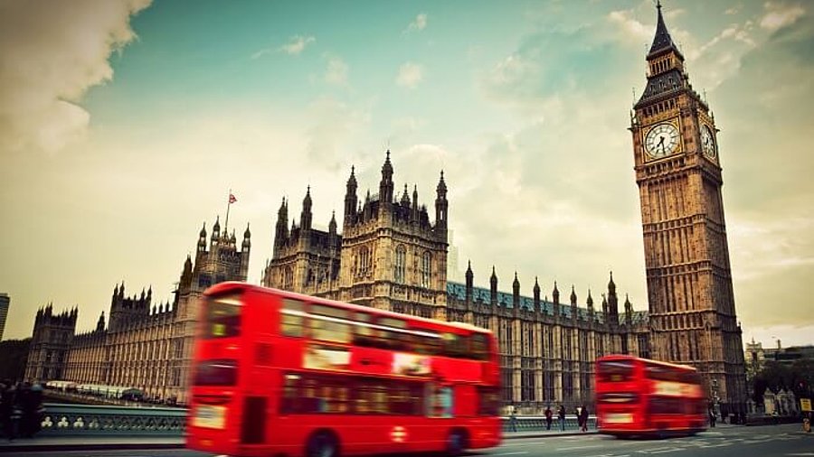 London, Westminster Palace, Busse