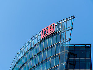 Deutsche Bahn Logo Gebäude