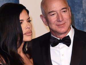 Amazon-Gründer Jeff Bezos mit seiner Partnerin Lauren Sanchez