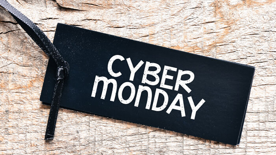 Ruf zur Rabattschlacht: Cyber Monday-Schild