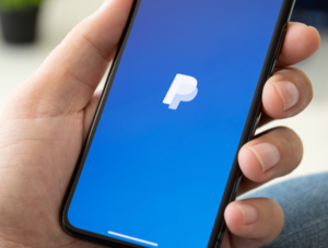 PayPal auf einem Smartphone