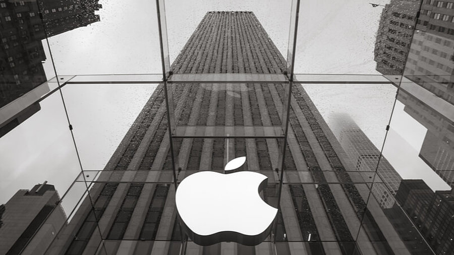 Apple-Logo an einem Geb&auml;ude