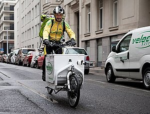 Veloce Kurier auf E-Bike