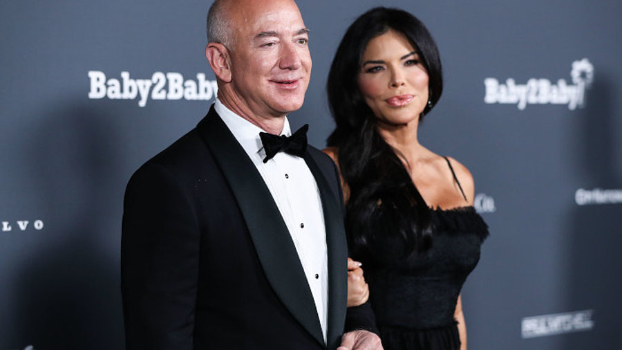 Amazon-Gründer Jeff Bezos mit seiner Verlobten Lauren Sanchez