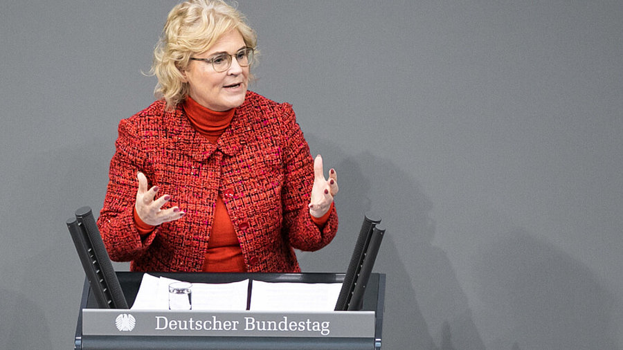 Christine Lambrecht im Bundestag