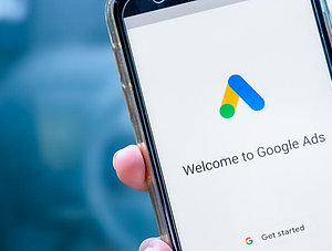 Smartphone Welcome to Google Ads