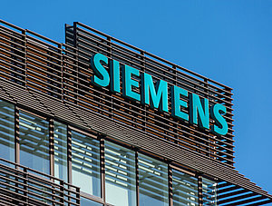 Siemens Logo an Gebäude