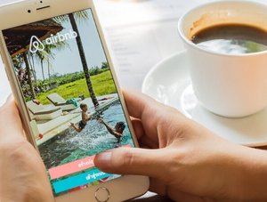 Airbnb auf Smartphone