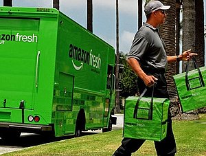 Amazon Fresh-Transporter