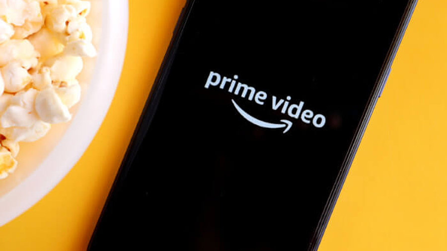 Streit um Preiserhöhung: Logo von Amazons Streaming-Dienst Prime Video auf einem Smartphone