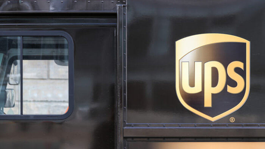 UPS Logo auf einem Lieferwagen