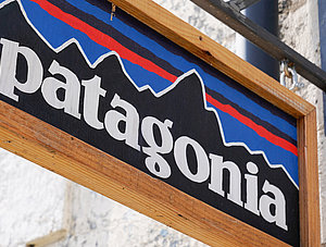 Patagonia Logo an Geb&auml;ude