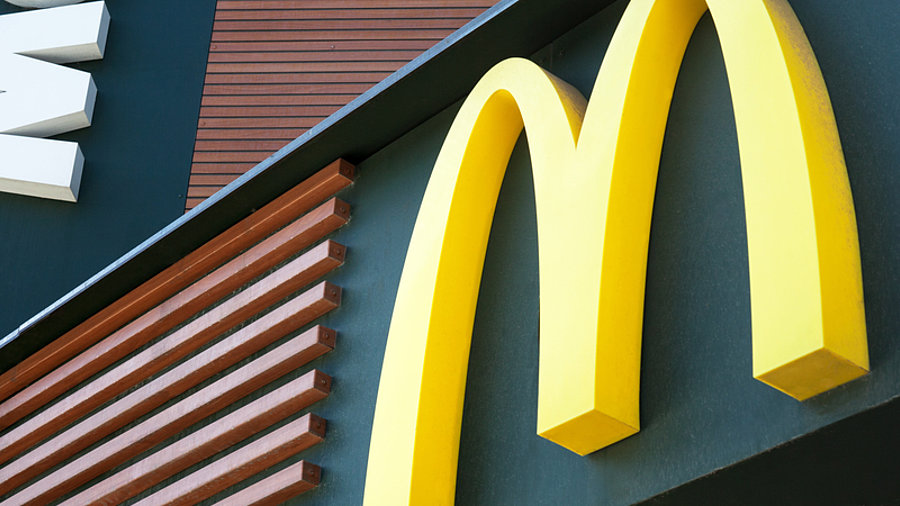 McDonalds-Logo an Filiale