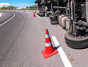 Absperrung bei Verkehrsunfall