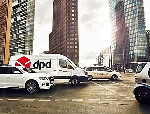 DPD Auto im Starßenverkehr