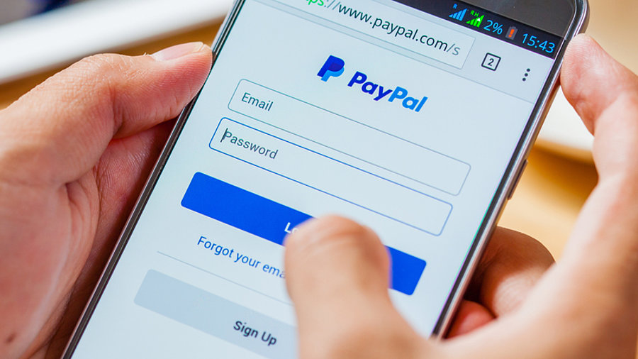 PayPal-Login auf einem Smartphone