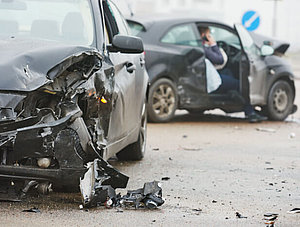 Unfall mit 2 Autos