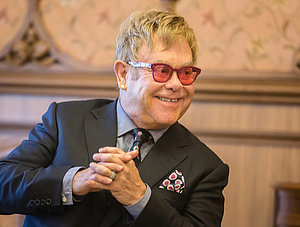 Elton John bei einem Interview