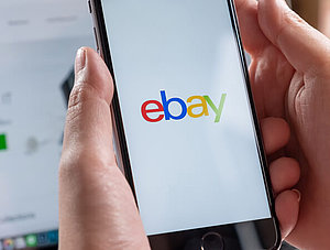 Ebay Logo auf einem Smartphone