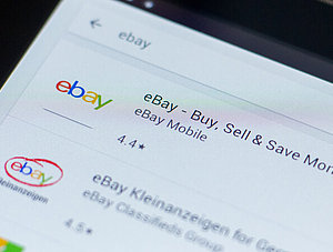 Ebay- und Ebay-Kleinanzeigen-App auf einem Smartphone